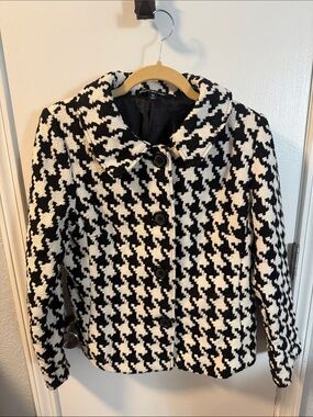 Briggs New York Black & White Houndstooth Cropped Pea Coat
